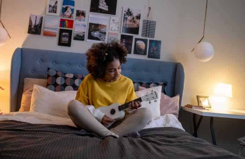 Peinture de chambre d'une fille ado : les idées tendances qui cartonnent en 2026 ENOstudio