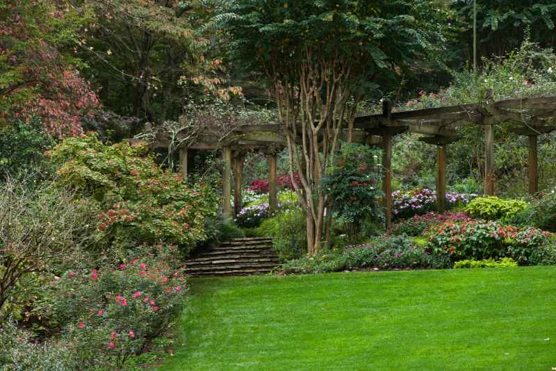 Choisir les bons matériaux pour un jardin durable ENOstudio