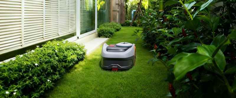 De la corvée du week-end à l’automatisation intelligente : pourquoi les propriétaires adoptent les robots tondeuses ? ENOstudio